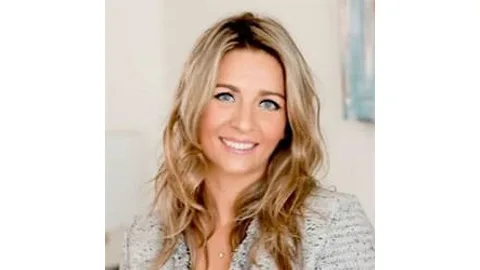 A portrait of Caroline S.
